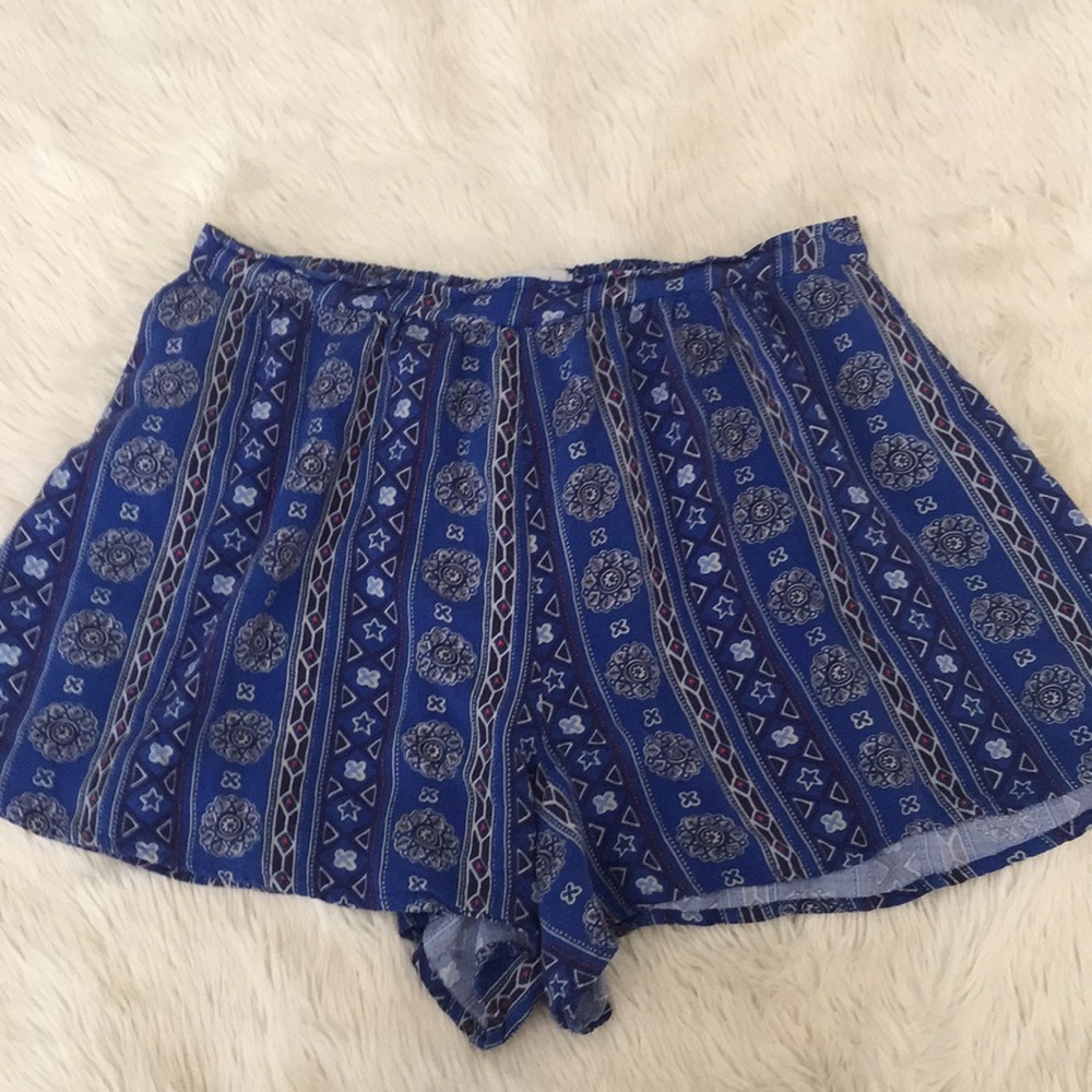Hollister tribal print shorts